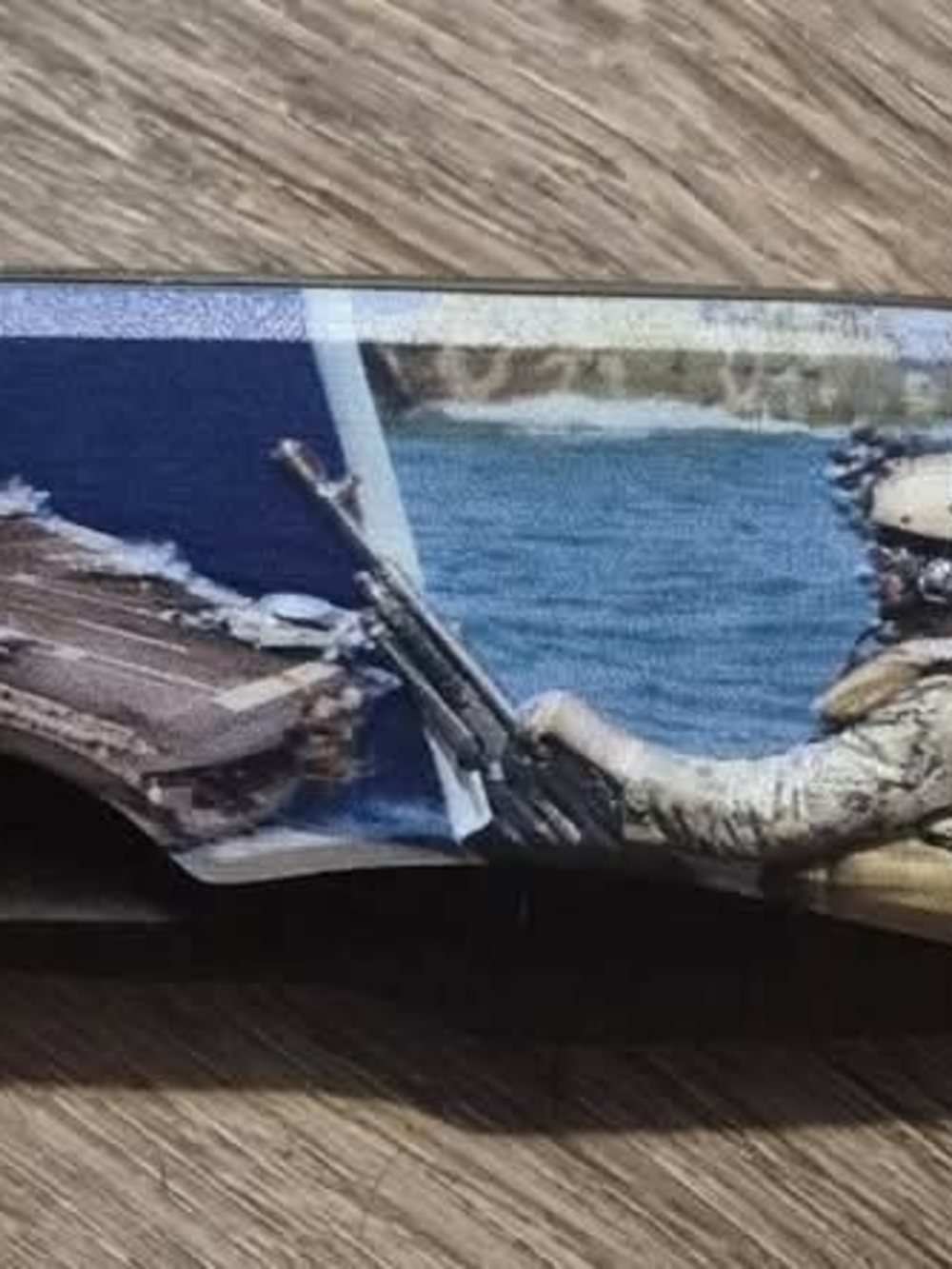 Tactical Graphic Sleeve with Ocean and Soldier Print - Blue